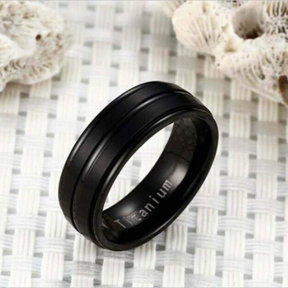 Men&Women Stainless Steel Titanium Black Band Ring - Picture 2 of 2